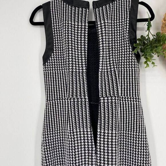 DKNY Faux Leather Wrap Houndstooth Sleeveless Dress‎ Sheath MIDI Black White 2 - Picture 9 of 14